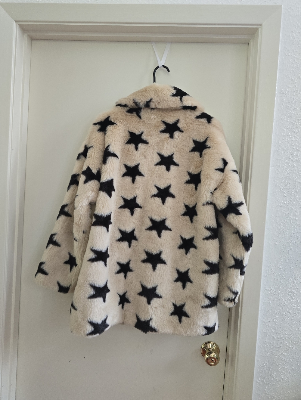 NWOT Cliché Faux Fur Star Print Statement Coat - Cream & Black - Picture 7 of 11